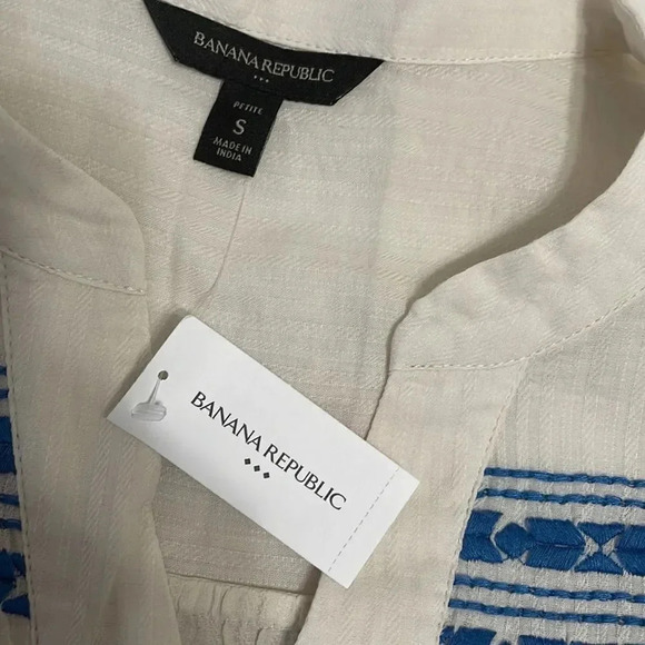 Banana Republic Embroidered Top - Picture 7 of 16